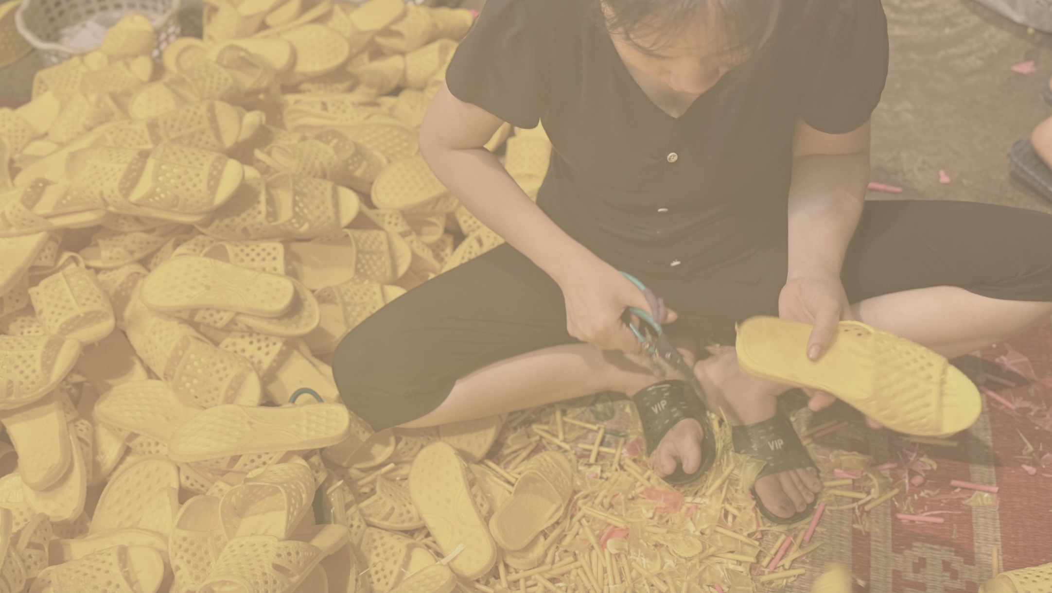 Xưởng sản xuất dép nhựa Minh Phương